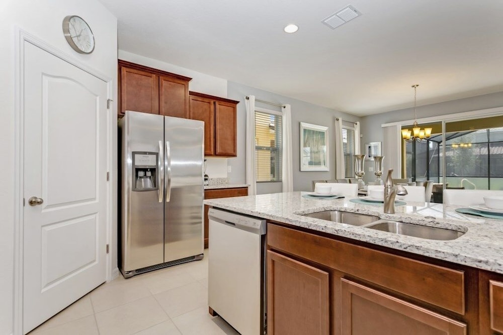 Amazing 7 Bedroom Solterra New Resort Home 7 Villa by Redawning - photo 20