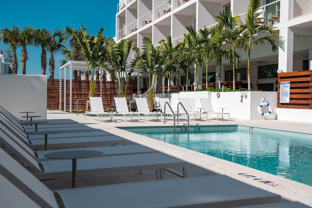The Sarasota Modern a Tribute Portfolio Hotel - photo 45