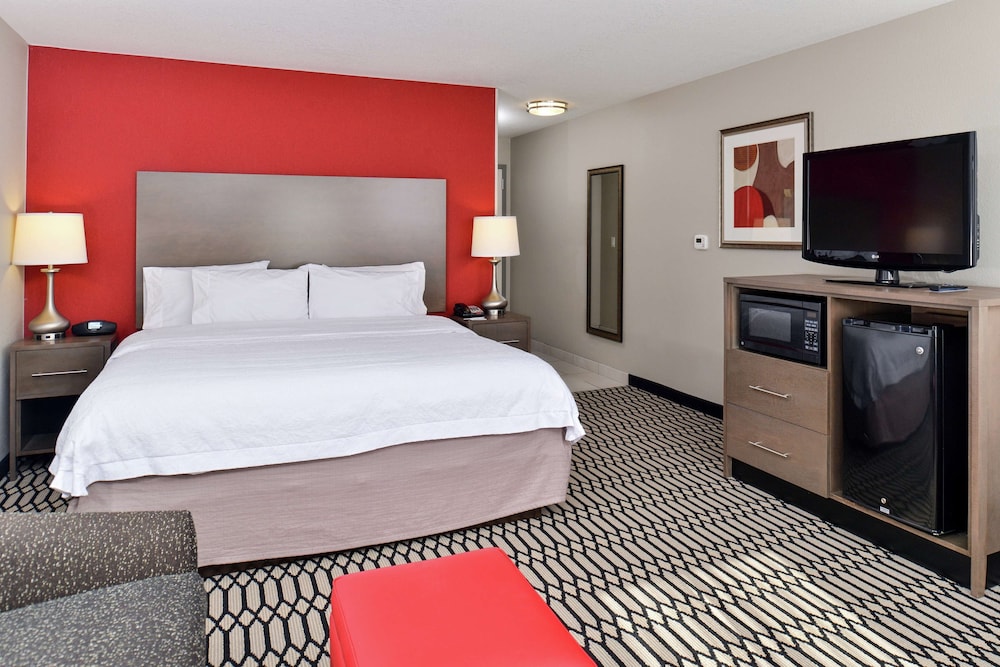 Hampton Inn Middletown - photo 13