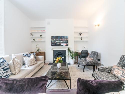 Comfort Style Near Notting Hill Pass the Keys — 4-Star Luxury Hotel in London, United Kingdom