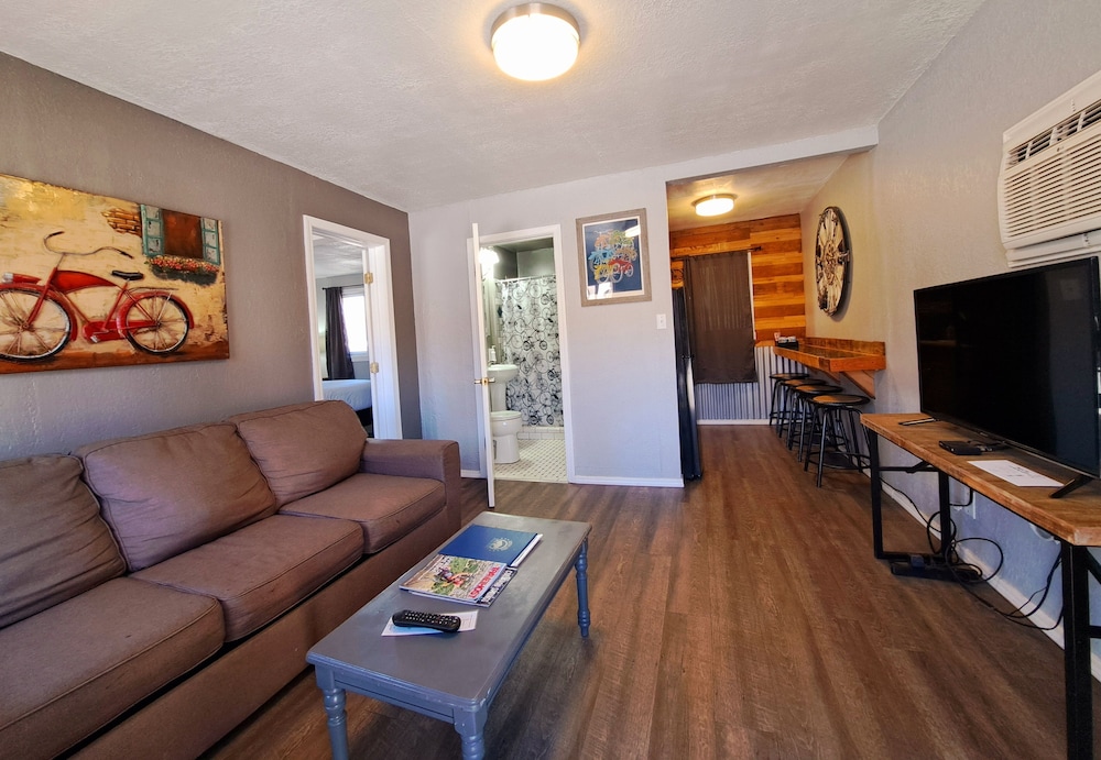Buffalo Lodge Bicycle Resort - photo 112