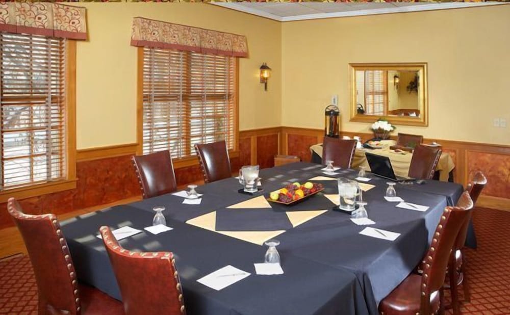 Eagle Ridge Resort And Spa - photo 16