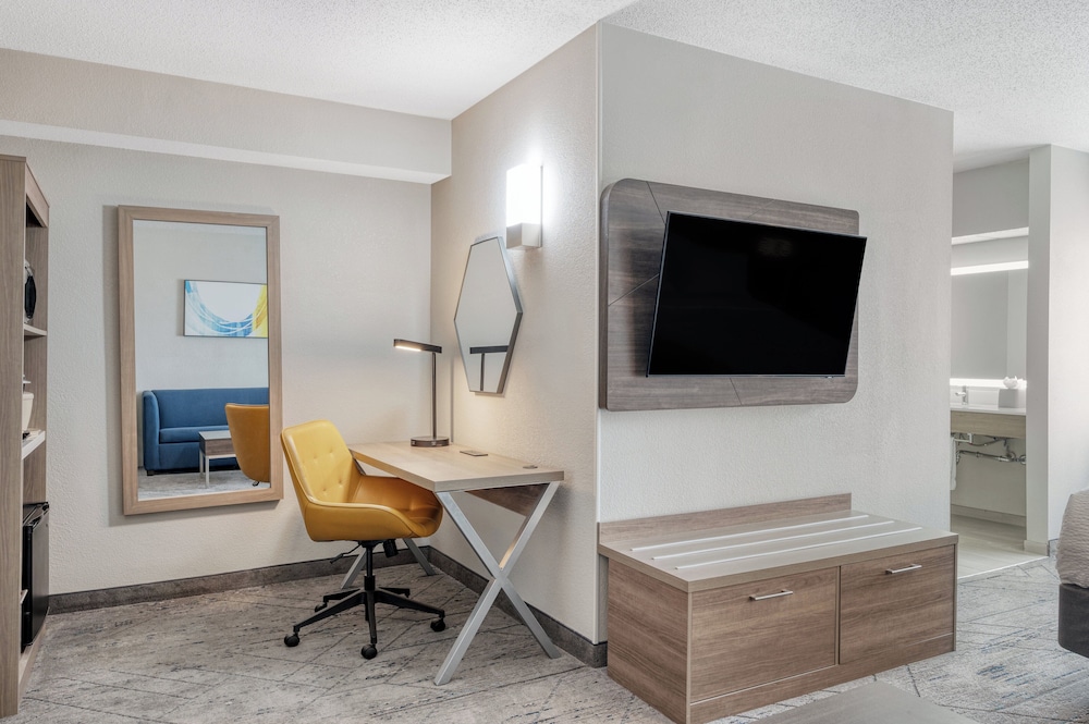 Holiday Inn Express & Suites Gahanna Columbus Airport by IHG - photo 18