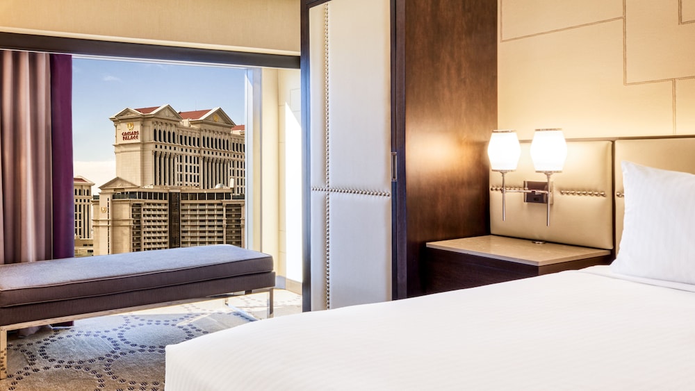 Harrah s Las Vegas A Caesars Rewards Destination - photo 45