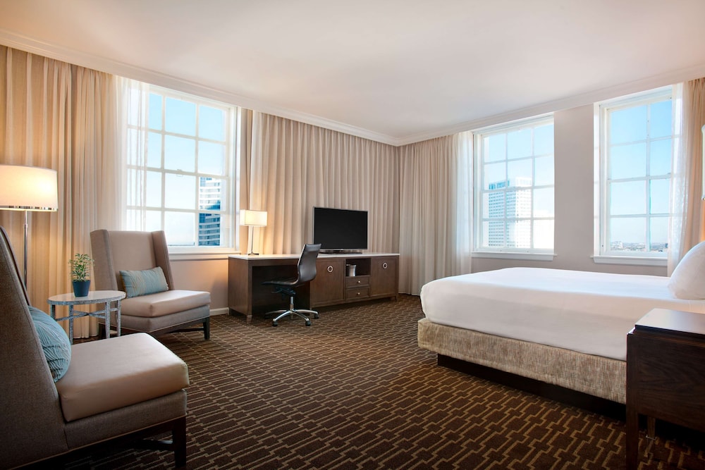 Hilton New Orleans St. Charles Avenue - photo 17