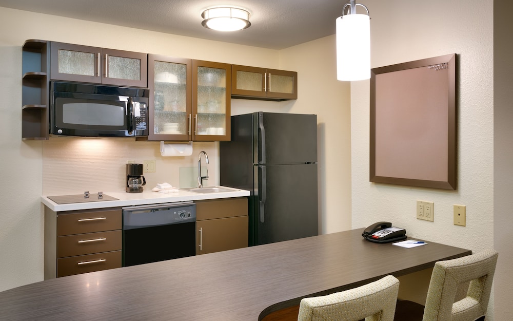 Candlewood Suites Dallas Plano East Richardson by IHG - photo 11