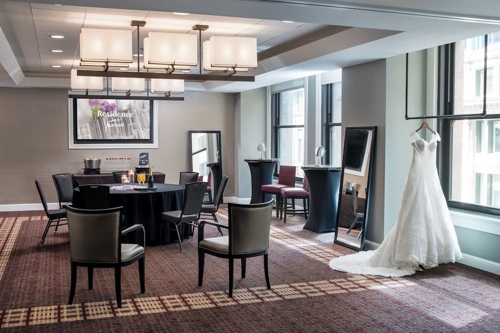 Residence Inn Chicago Downtown Loop - photo 60
