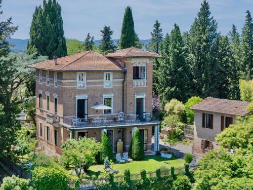 Villa Elvira 1931 — 4-Star Luxury Hotel in Siena, Italy
