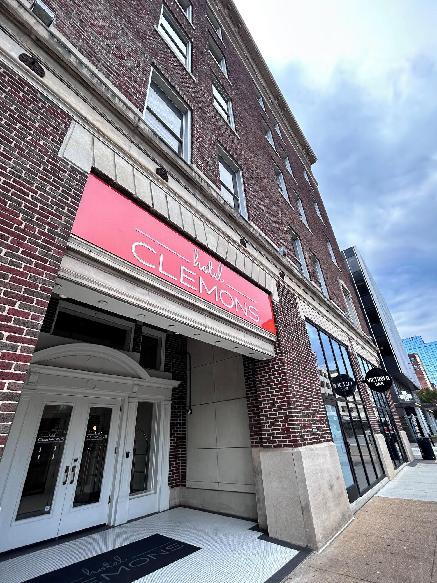 Hotel Clemons - photo 2