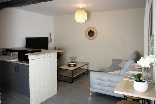 Charmante Maisonnette Centre Nemours — Nemours