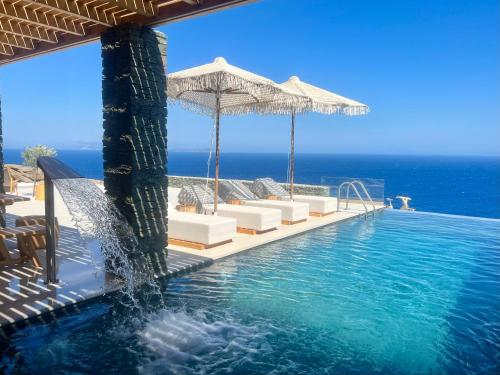 Enilio Mera in Faros, Greece