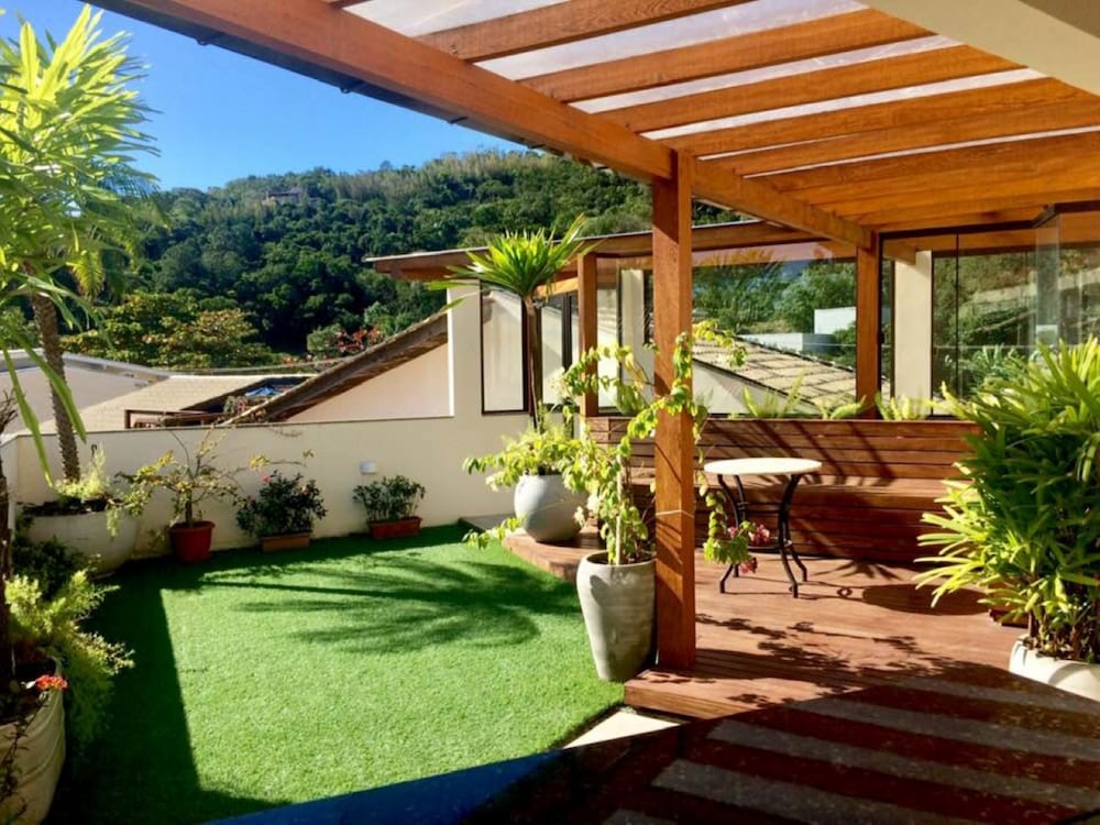 Pousada Pedra Rosa - carbon neutral hotel in Florianopolis