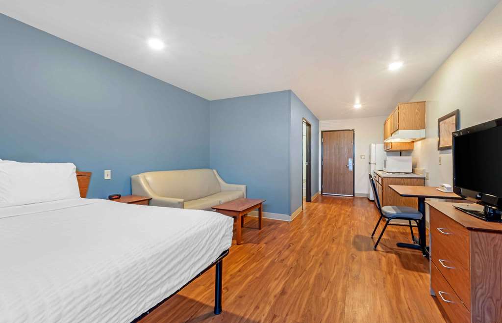 Extended Stay America Select Suites Colorado Springs Airport - photo 24