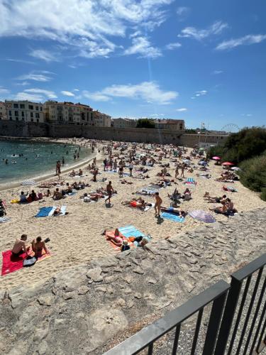 Location - carbon neutral hotel in Antibes