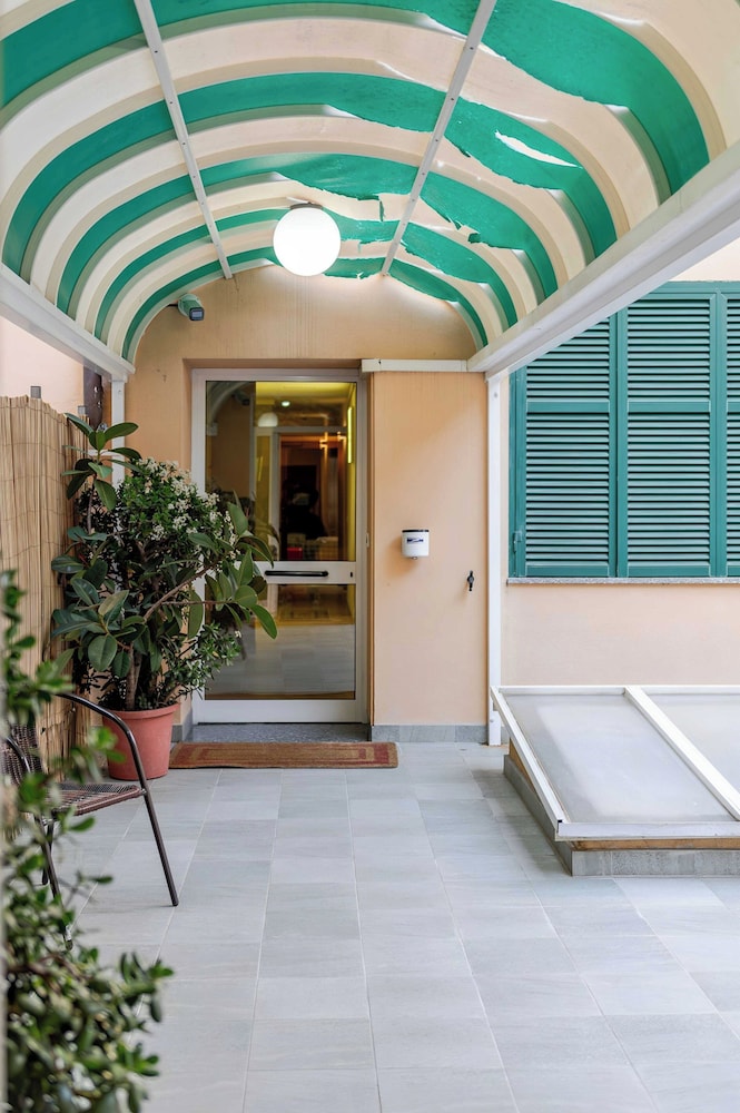 Hotel 3 Serenity and Charm in the Heart of Ventimiglia in Ventimiglia, Italy