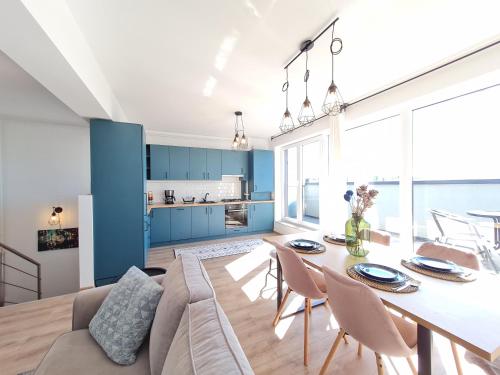 Jasmine Residence NEW Duplex Apartment — 4-Star Luxury Hotel in Brasov, Romania