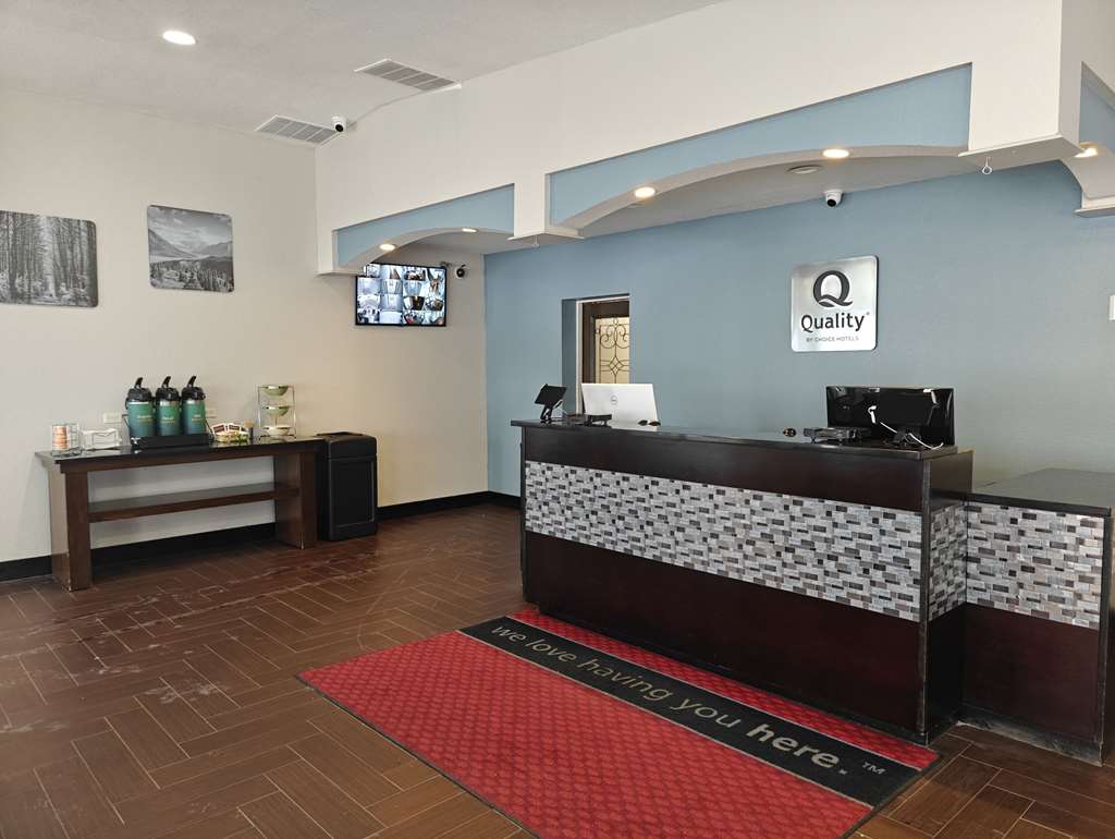 Quality Inn Gaylord - photo 4