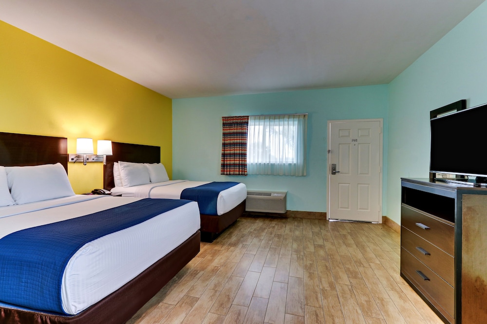 The Island Hotel Near Beach Port Aransas - photo 11