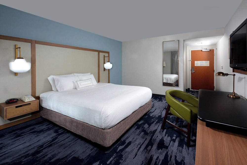 Fairfield Inn by Marriott Greensboro Airport - photo 8