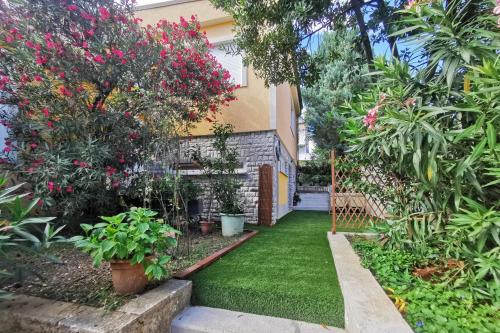 Apartments with parking space Novi Vinodolski 24527 — 4-Star Luxury Hotel in Novi Vinodolski, Croatia