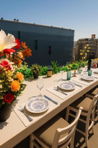 Old Town apartment with Amazing View from the Balcony — 4-Star Luxury Hotel in Bucharest, Romania
