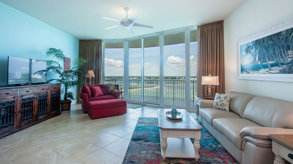 Penthouse With Breathtaking Views Unit Crcph03 in Orange Beach, United States