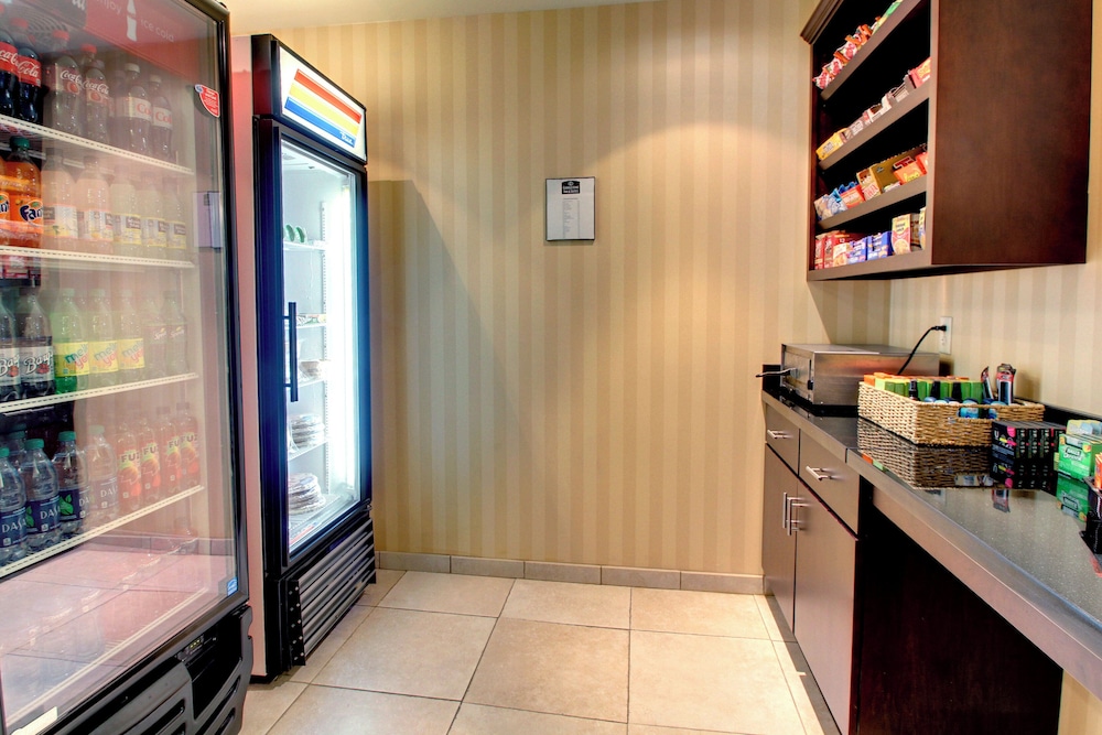 Cobblestone Inn & Suites Carrington - photo 37