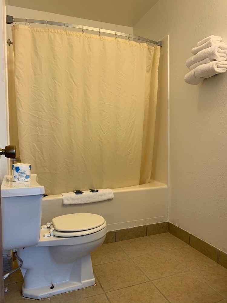 Budget Lodge Inn Abilene - photo 22