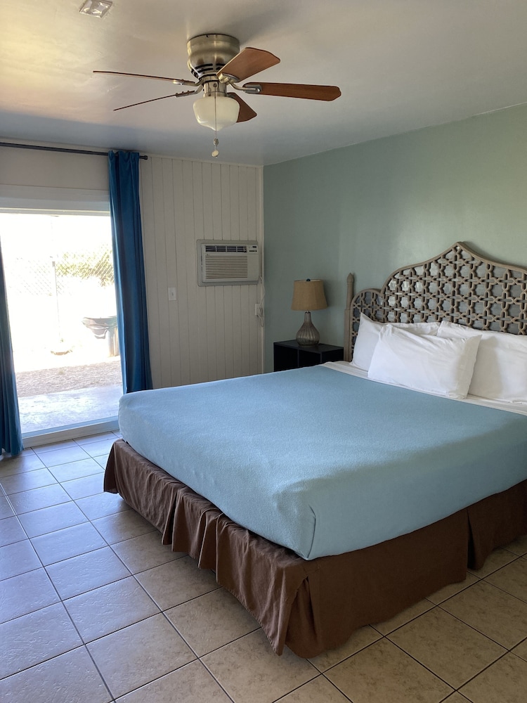 Ocean Villa Inn - photo 12