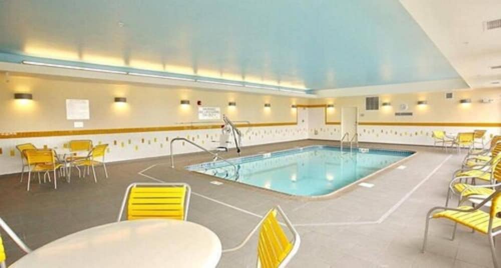 Fairfield Inn & Suites East Grand Forks - photo 17