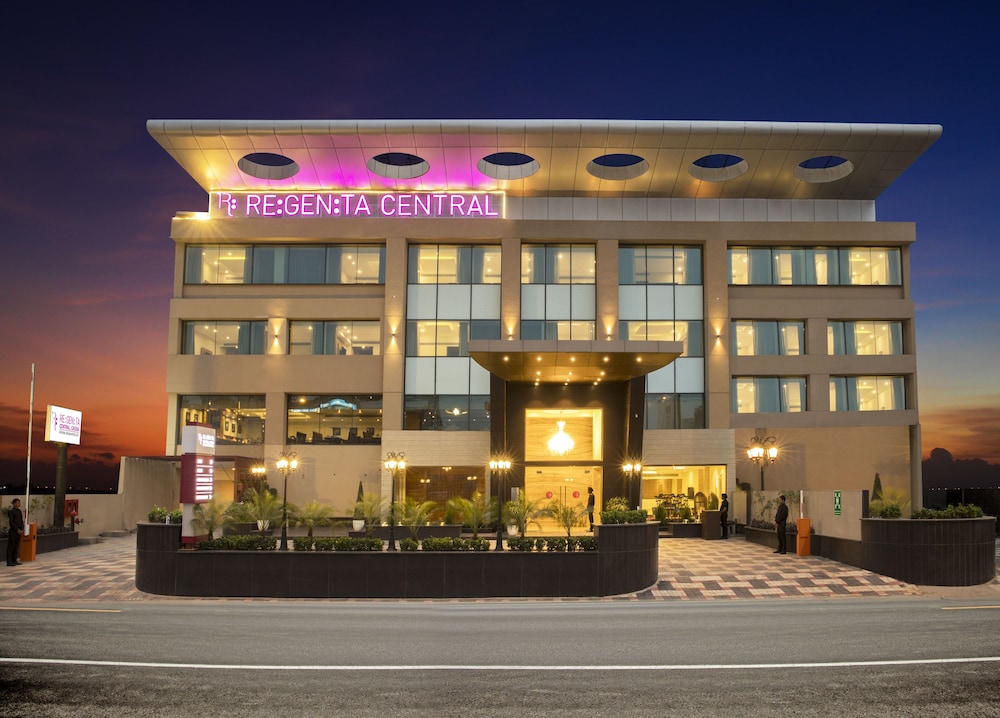 Regenta Central Cassia Zirakpur Chandigarh in Basi, India