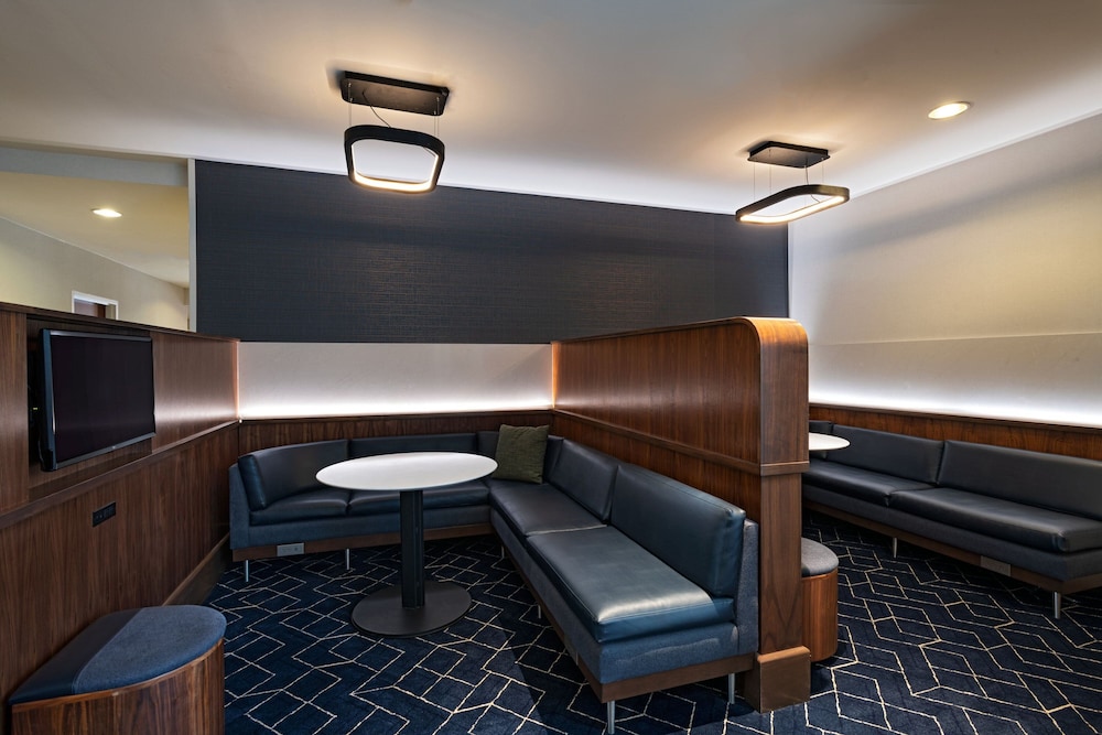 Courtyard by Marriott Fort Worth University Drive - photo 5