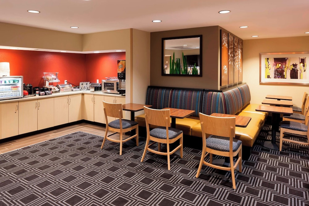 TownePlace Suites by Marriott Columbus - photo 23