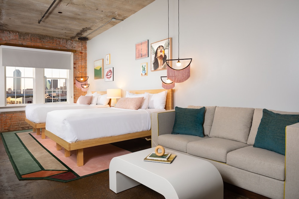 Canvas Hotel Dallas - photo 17