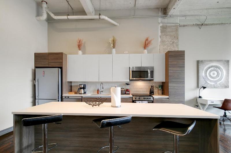Luxury Downtown Dallas Stay by Amyfinehouse - photo 267