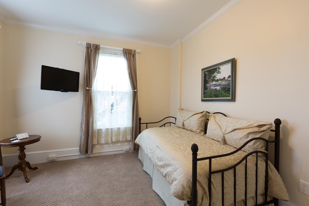 The Salem Inn - photo 26
