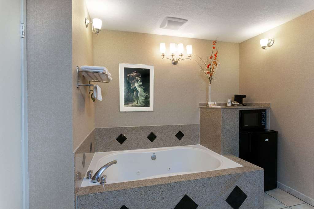 Days Inn by Wyndham Alhambra CA - photo 11
