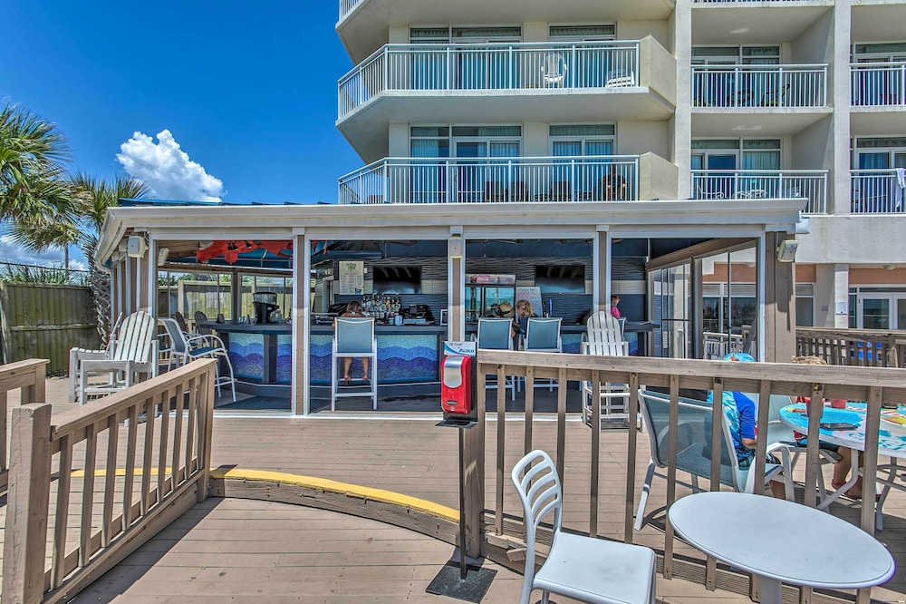 Steps to Beach: Bay Watch Resort Studio - photo 19