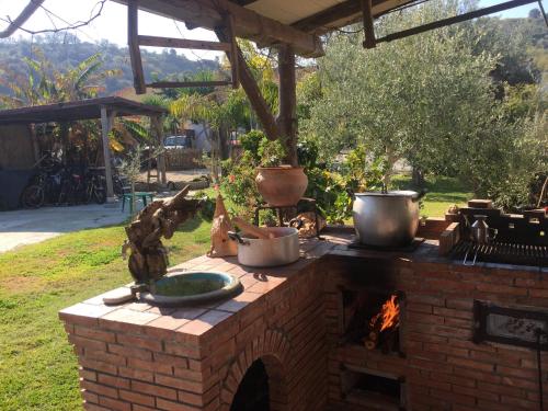 Casa Vacanze Borgo Borghese — 4-Star Luxury Hotel in Santa Teresa Di Riva, Italy