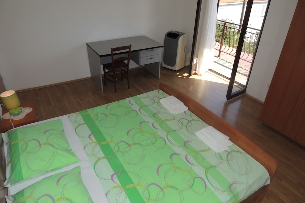 Apartments Travarevic