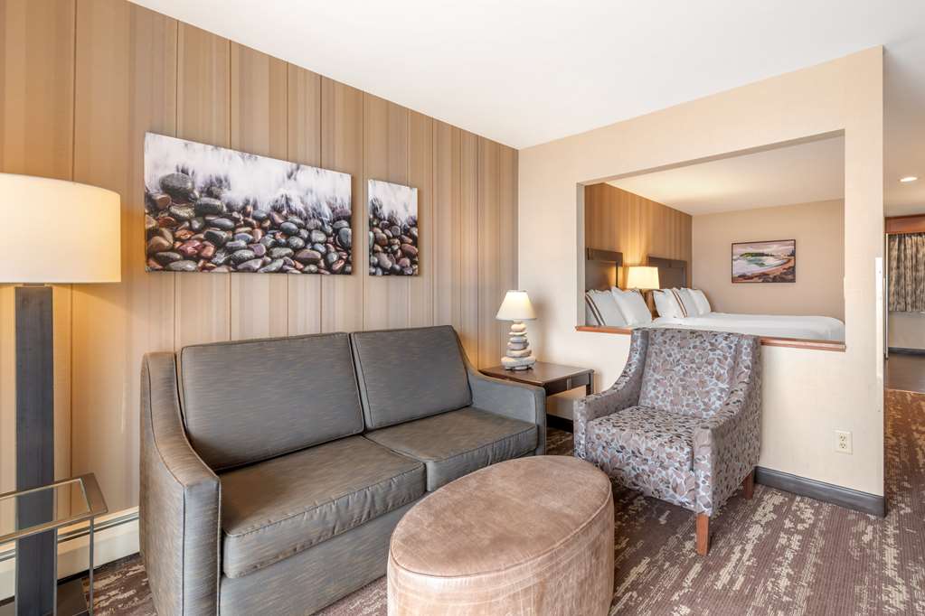 Best Western Plus Superior Inn - photo 33