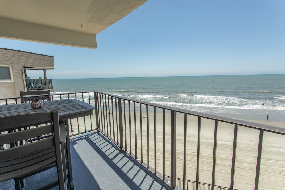 Royal Garden Resort 401 3 Bedroom Condo by Redawning - photo 34