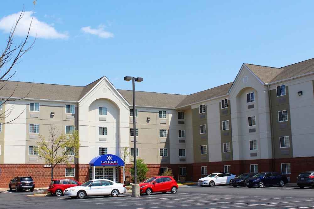 Candlewood Suites Herndon by IHG - photo 36