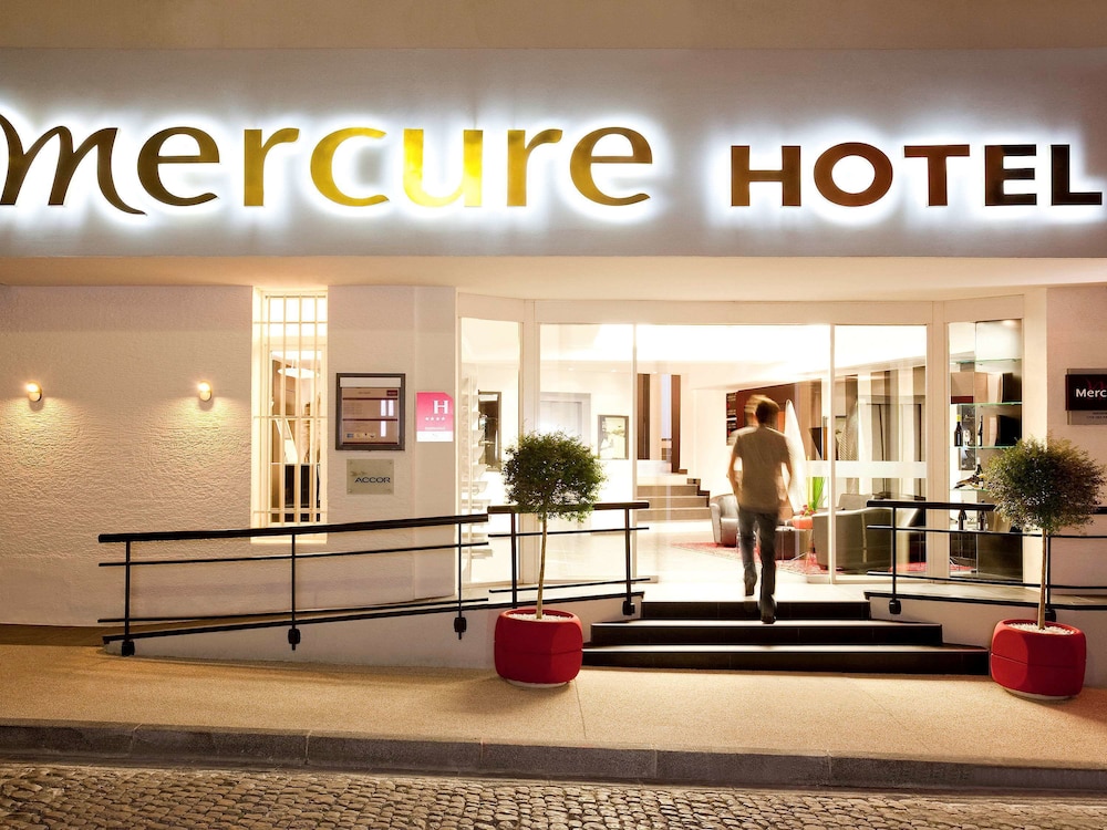Mercure Avignon Centre Palais des Papes — 4-Star Luxury Hotel in Avignon, France