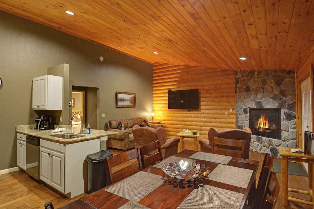 The Lodges at Sunset Village - photo 50