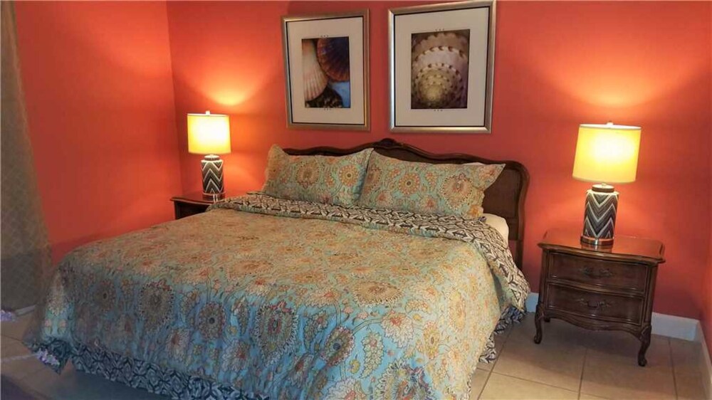Twin Palms by Royal American Beach Getaways - photo 3