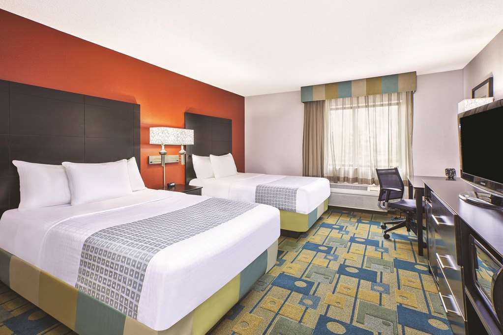 La Quinta Inn by Wyndham Toledo Perrysburg - photo 10