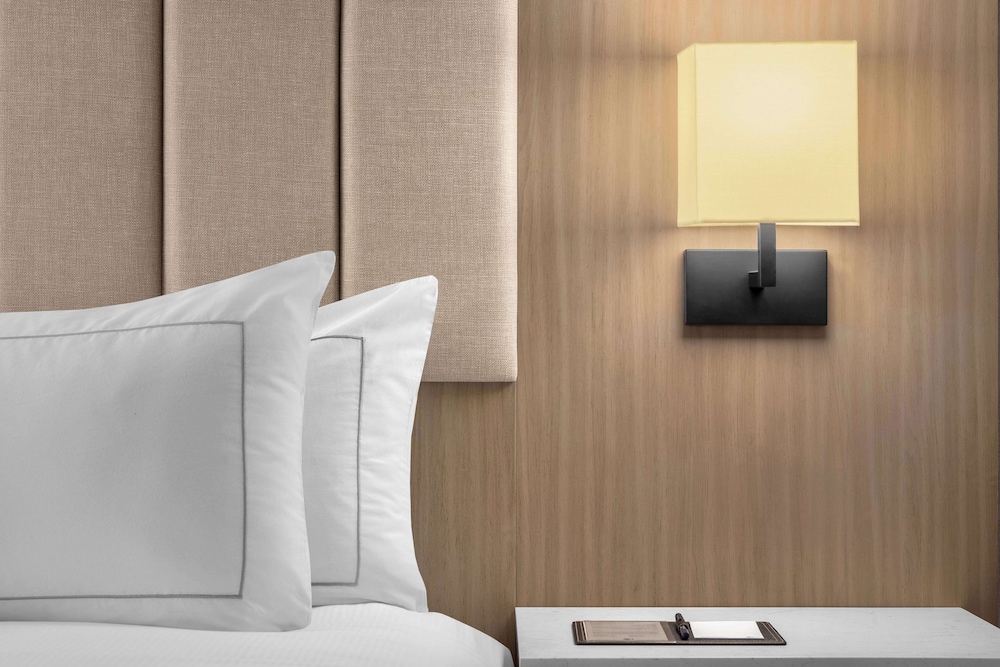 DoubleTree by Hilton Las Vegas Airport - photo 12