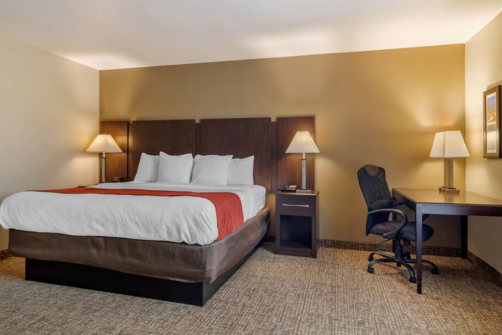 Comfort Inn & Suites Perry National Fairgrounds Area - photo 23