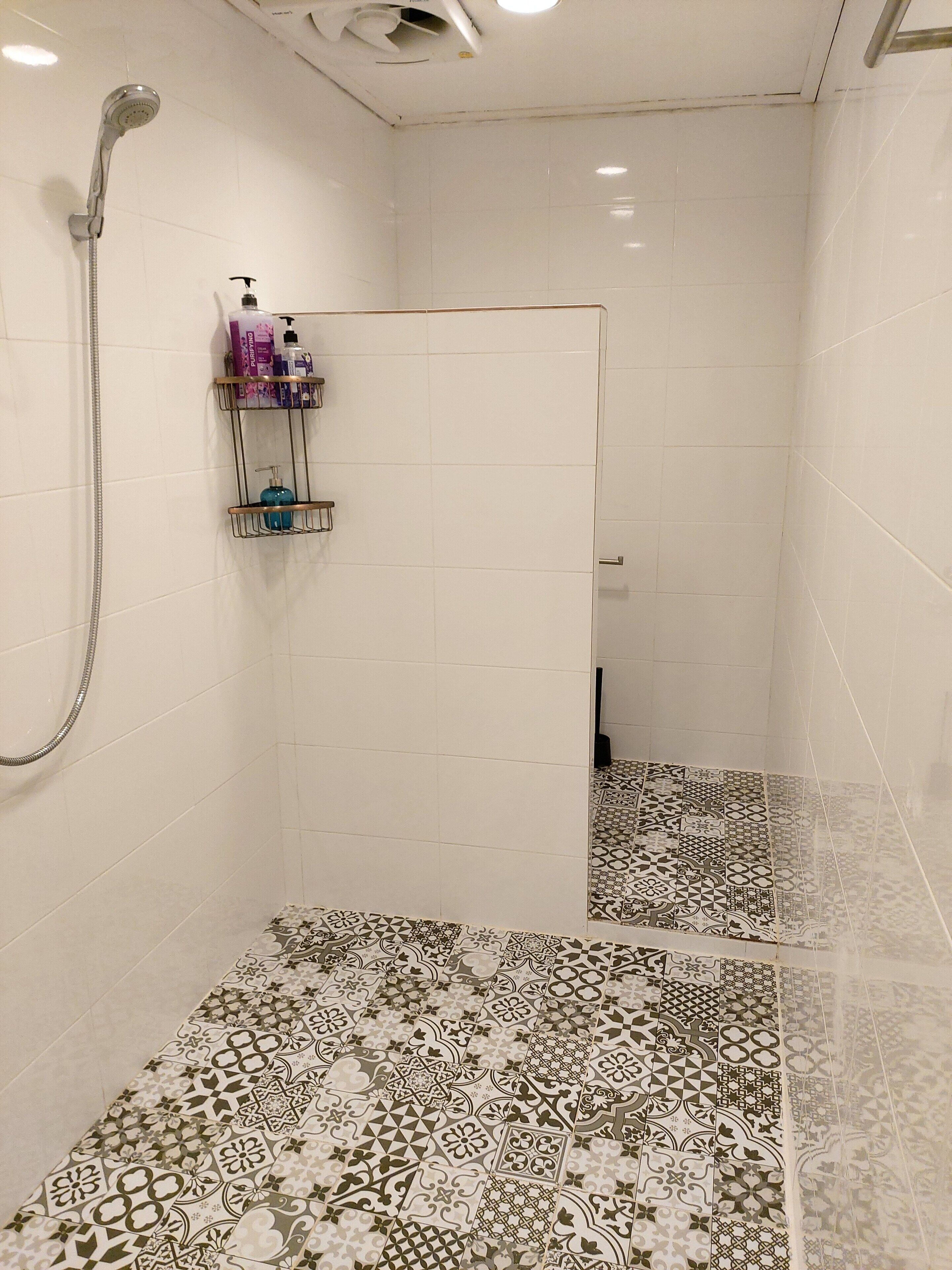 Real Bangkok Guesthouse Private 3BR Home 3 Min to BTS Ratchathewi